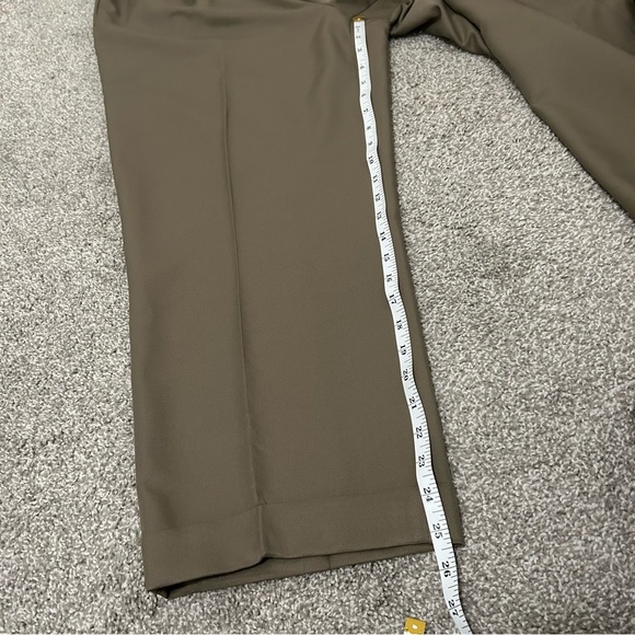 Croft and Barrow Pleated Front Taupe Brown Men’s Dress Pants Size 36 Tailored - Picture 2 of 12